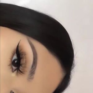 Meet your Posher, Alicia